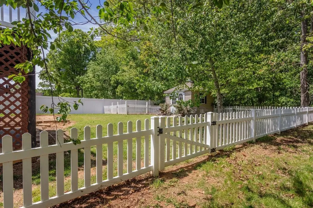 161 Sweetgum Street Elkton VA 22827