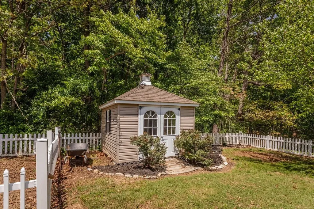 161 Sweetgum Street Elkton VA 22827