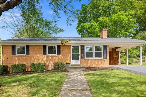 84 Hudson Avenue Staunton VA 24401