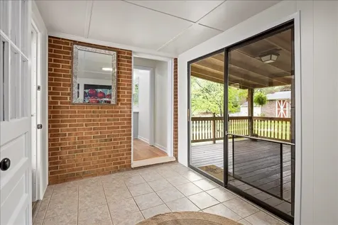 84 Hudson Avenue Staunton VA 24401