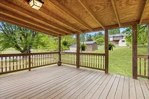 84 Hudson Avenue Staunton VA 24401