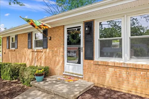 84 Hudson Avenue Staunton VA 24401