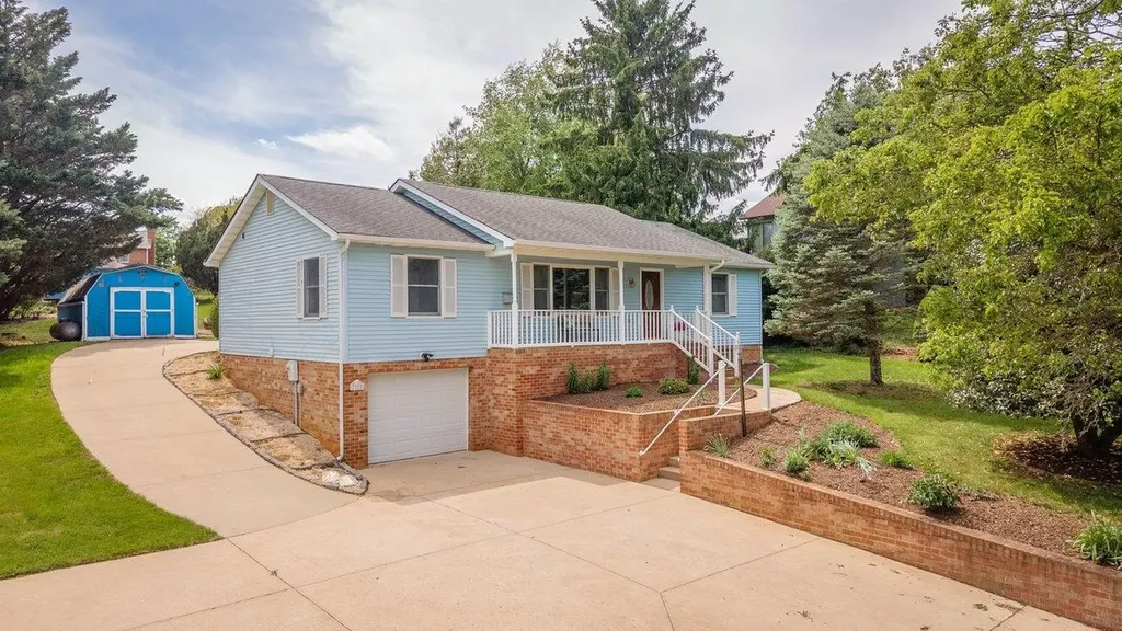 3373 Lakewood Drive Rockingham VA 22801