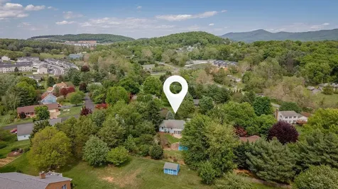 3373 Lakewood Drive Rockingham VA 22801
