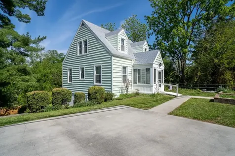 820 Donaghe Street Staunton VA 24401