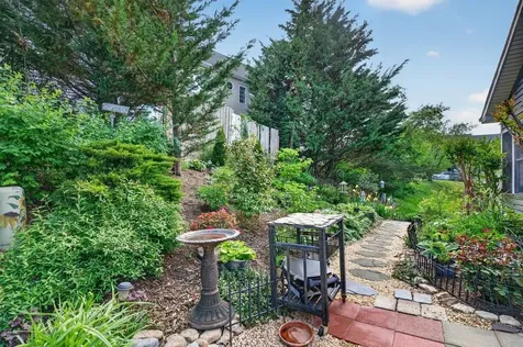 324 Emerald Drive Harrisonburg VA 22801