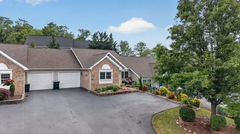 324 Emerald Drive Harrisonburg VA 22801