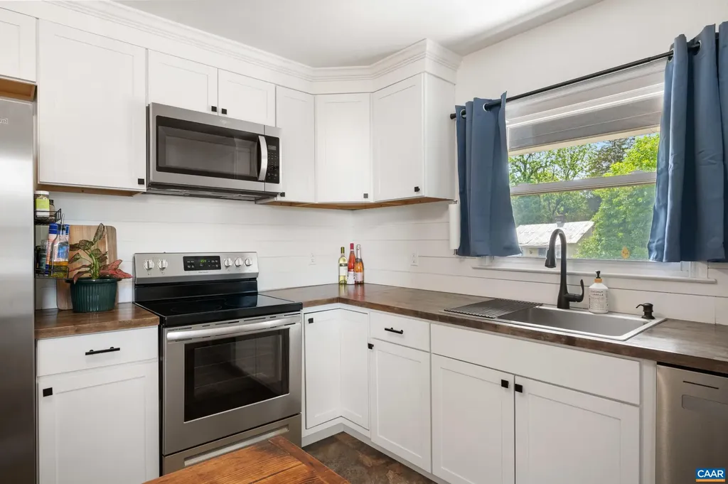 105 Hartmans Mill Road Charlottesville VA 22902
