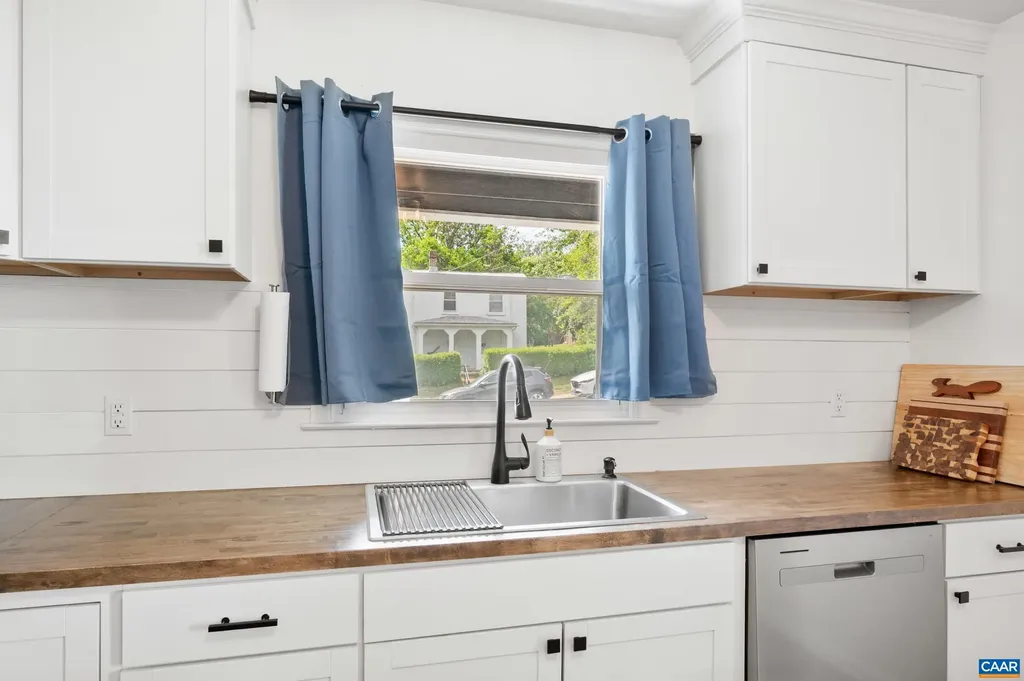 105 Hartmans Mill Road Charlottesville VA 22902
