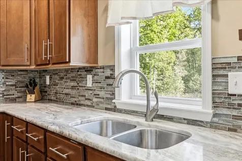 324 Lofton Road Raphine VA 24472