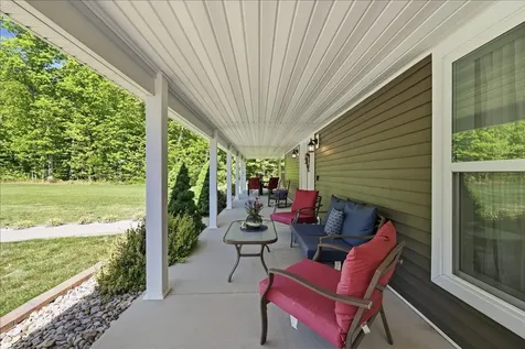 324 Lofton Road Raphine VA 24472
