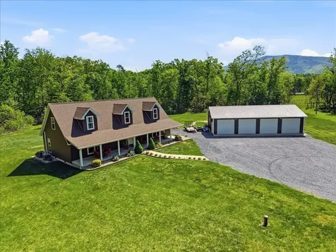 324 Lofton Road Raphine VA 24472
