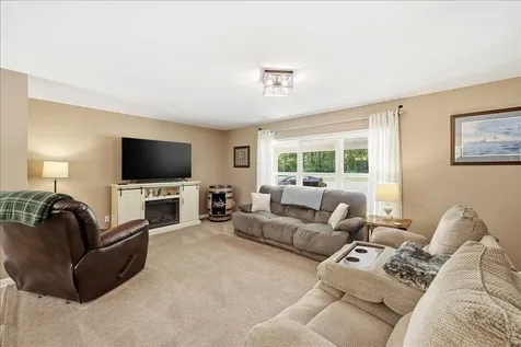 324 Lofton Road Raphine VA 24472