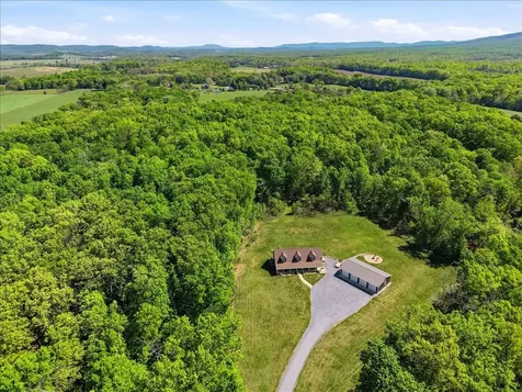 324 Lofton Road Raphine VA 24472