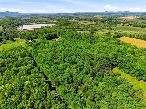 324 Lofton Road Raphine VA 24472