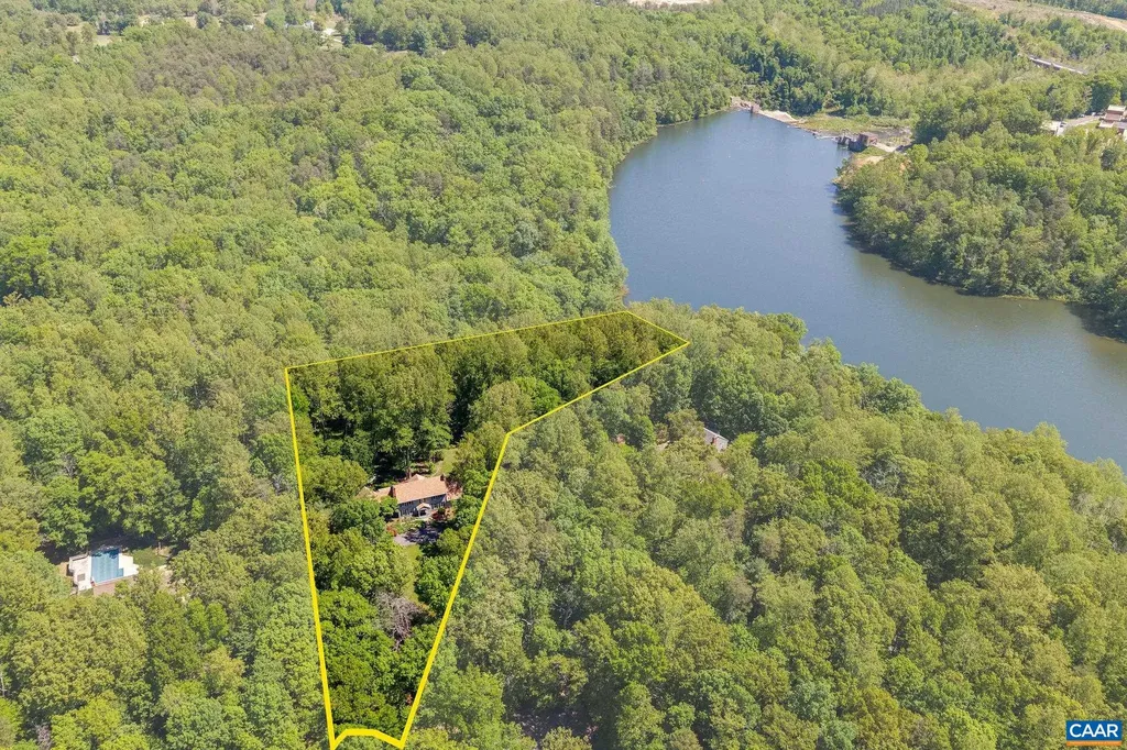 755 Lochridge Lane Earlysville VA 22936