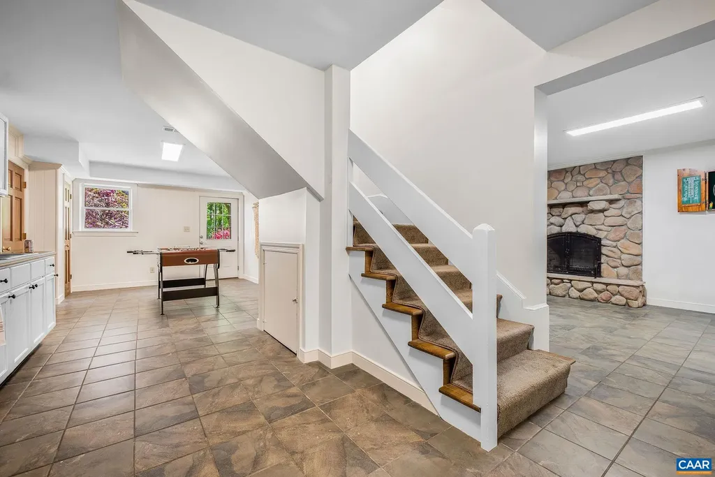 755 Lochridge Lane Earlysville VA 22936