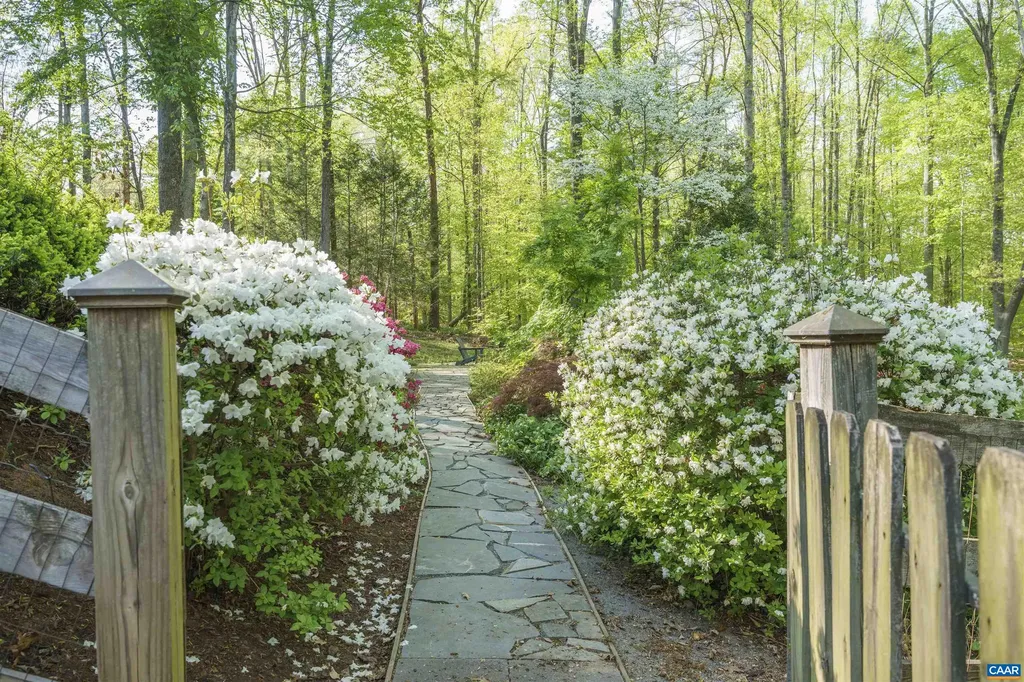 755 Lochridge Lane Earlysville VA 22936