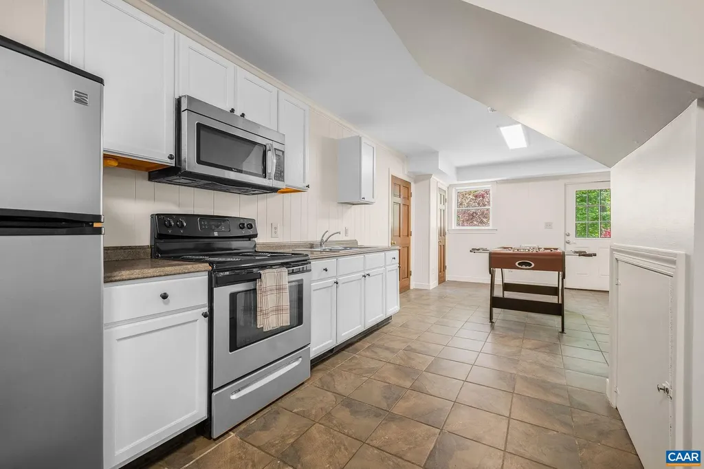 755 Lochridge Lane Earlysville VA 22936