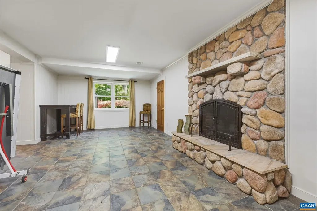755 Lochridge Lane Earlysville VA 22936