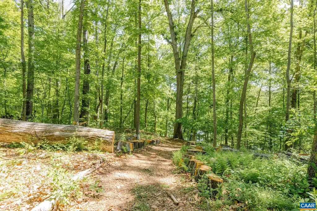 755 Lochridge Lane Earlysville VA 22936