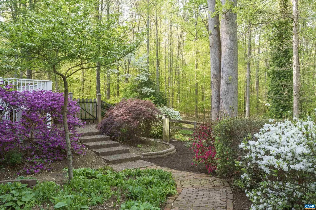 755 Lochridge Lane Earlysville VA 22936