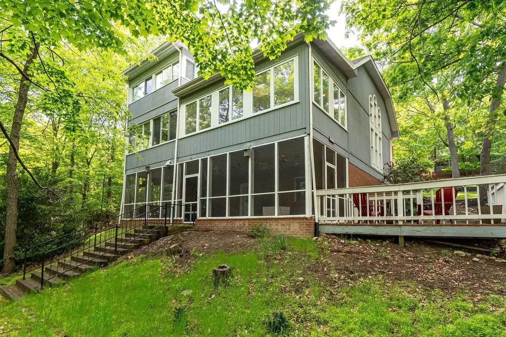 Mcgaheysville VA, 110 Quail Court