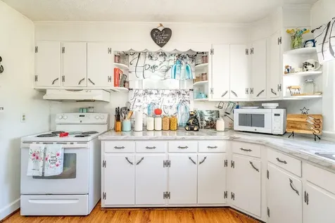 207 8th Street Grottoes VA 24441