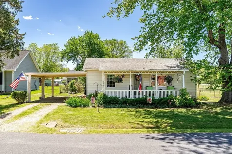 207 8th Street Grottoes VA 24441
