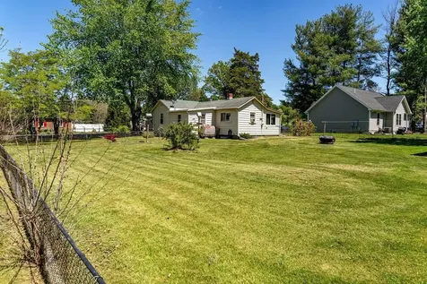 207 8th Street Grottoes VA 24441