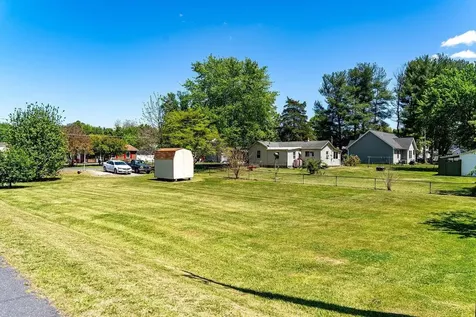 207 8th Street Grottoes VA 24441