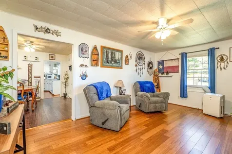 207 8th Street Grottoes VA 24441