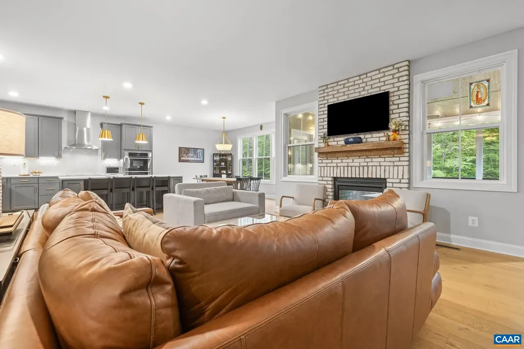271 Two Rivers Drive Troy VA 22974