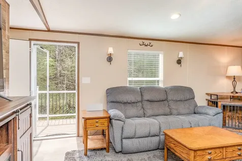 24 Strauter Road Franklin WV 26807