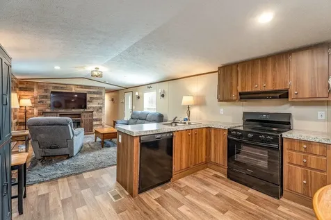 24 Strauter Road Franklin WV 26807