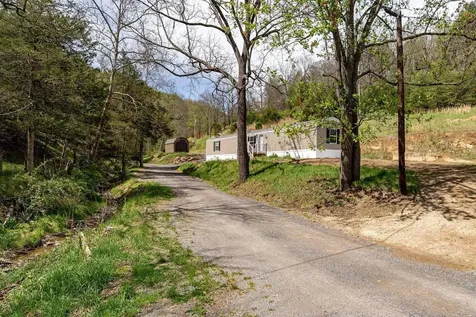 24 Strauter Road Franklin WV 26807