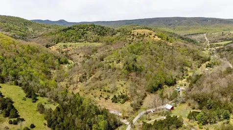 24 Strauter Road Franklin WV 26807