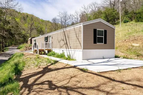 24 Strauter Road Franklin WV 26807