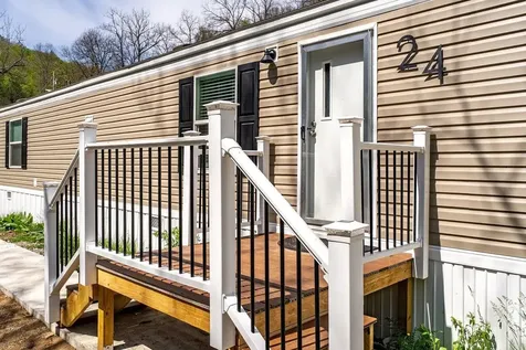 24 Strauter Road Franklin WV 26807