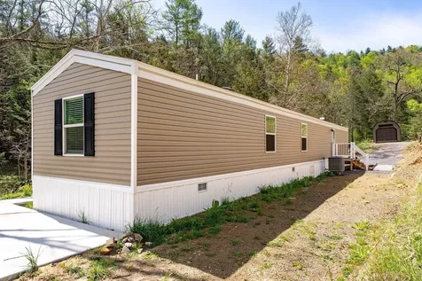 24 Strauter Road Franklin WV 26807