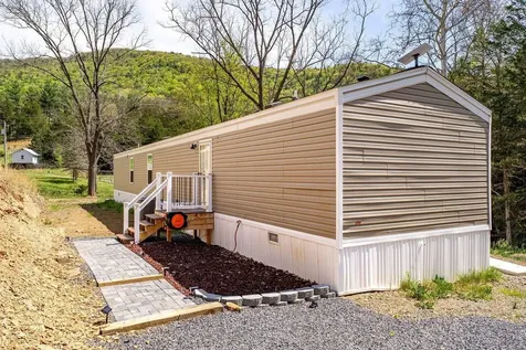 24 Strauter Road Franklin WV 26807
