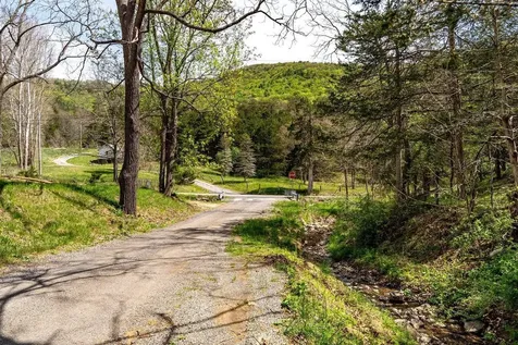 24 Strauter Road Franklin WV 26807