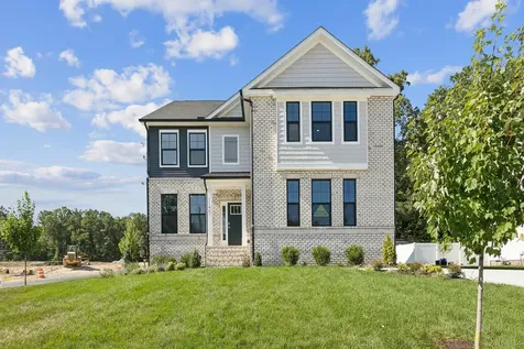 12 Avonwoods Court Staunton VA 24401