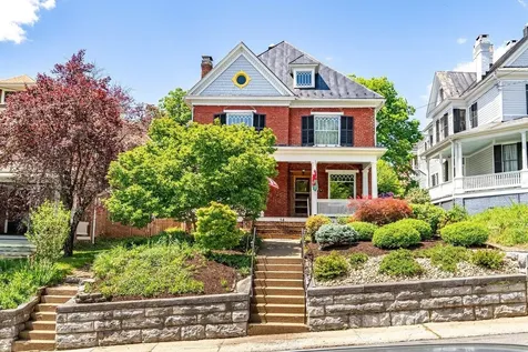 14 Coalter Street S Staunton VA 24401