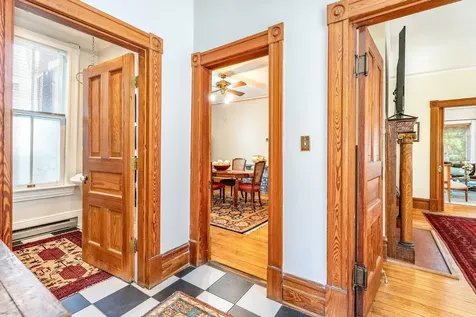 14 Coalter Street S Staunton VA 24401