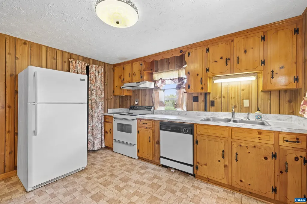 653 Celt Road Stanardsville VA 22973