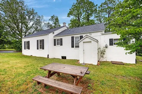 23 Montrose Drive Fishersville VA 22939