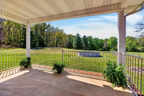 182 Mikes Knob Lane Waynesboro VA 22980