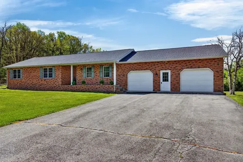 182 Mikes Knob Lane Waynesboro VA 22980