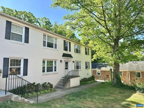 2412 Barracks Place Charlottesville VA 22901